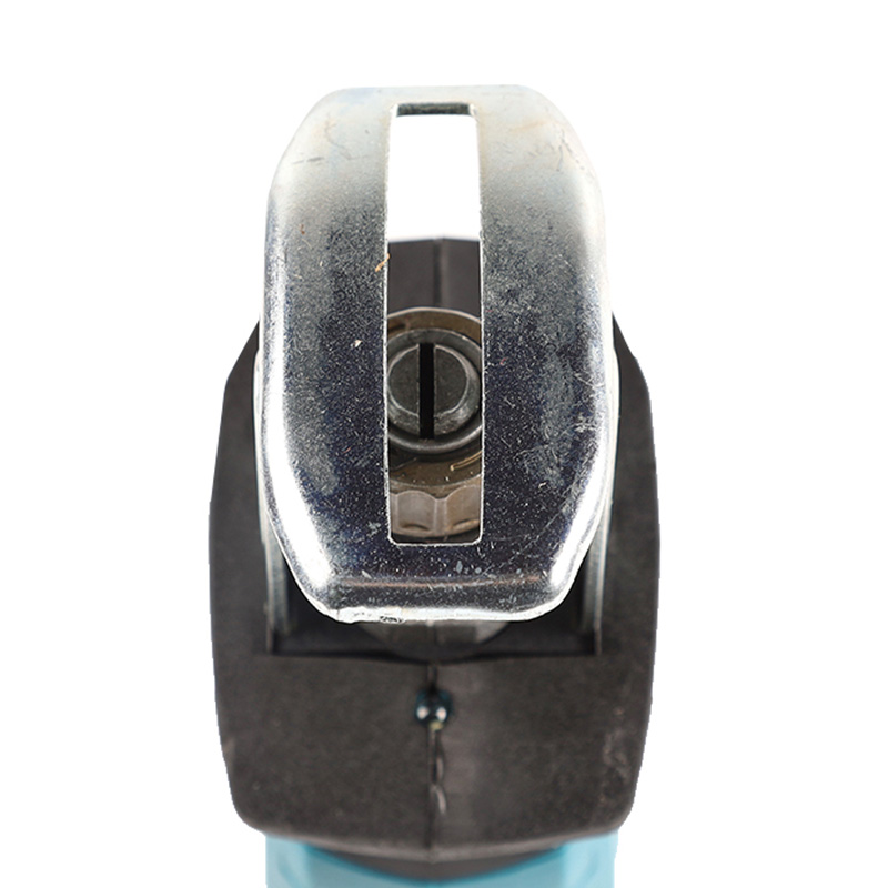 Lithium Saber melihat